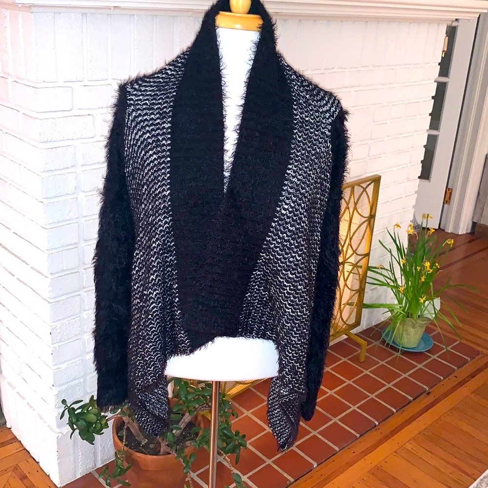 Escio Asymmetrical Hem Open Sweater Cardigan M EUC